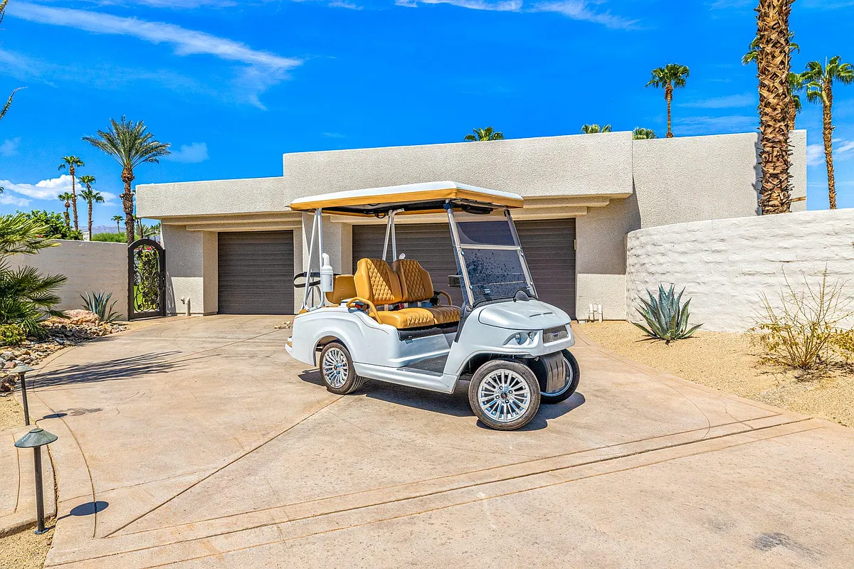 Building Photo - 77240 Black Mountain Trl