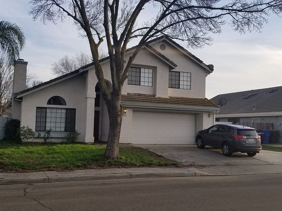 2nd image of 620 Berlin Way