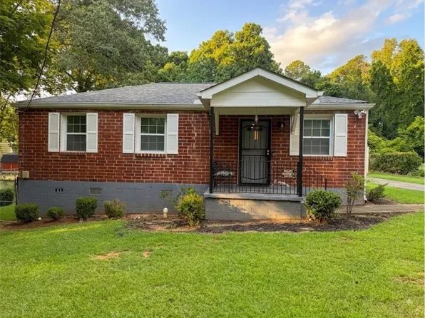 142 Hutton Pl NW, Atlanta, GA 30318