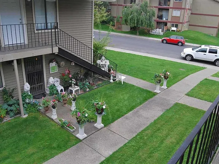 8612 N Mayfair St #6 — Photo 2