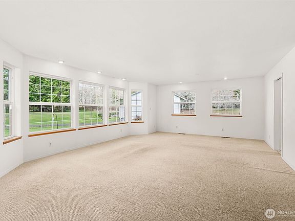 2nd image of 570 Wynooche Valley Road