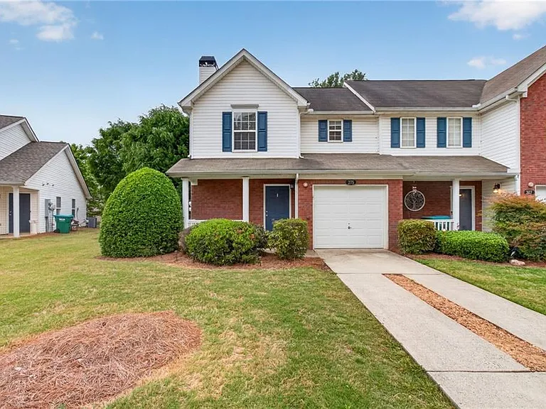 275 Cottonwood Creek Cir — Photo 1
