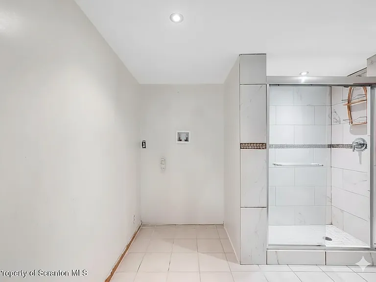 Bath 1st Floor