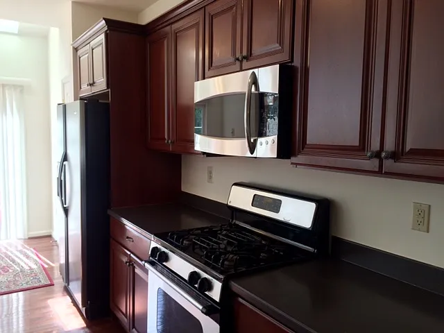 115 Madison Way — Photo 8