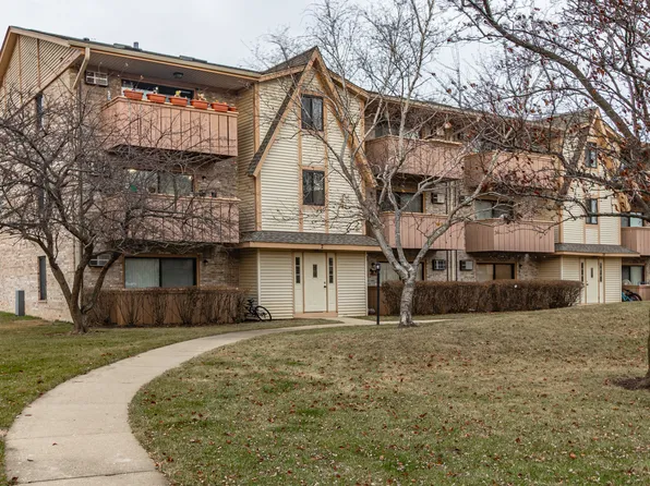 21 Cedar Ct APT 5, Vernon Hills, IL 60061