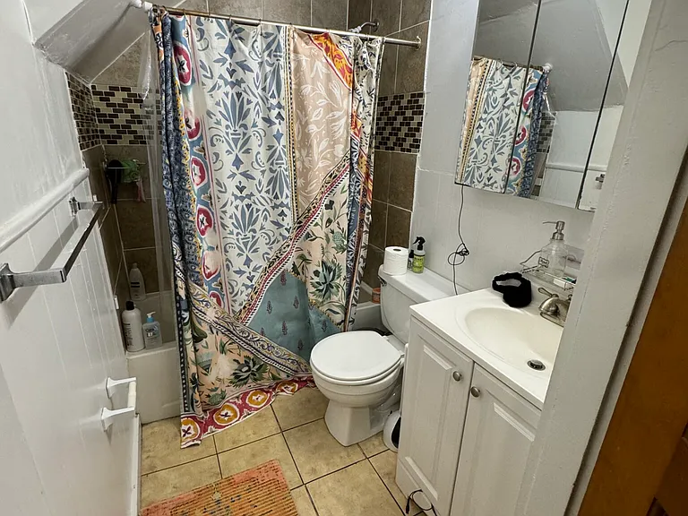 34 Foster St #1 — Photo 8