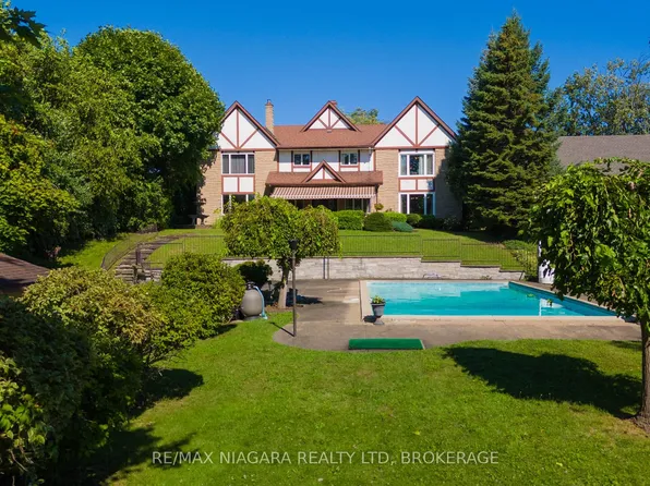 140 Lakeshore Rd, Fort Erie, ON L2A 1B2