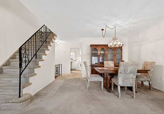 3rd image of 195 Avenue A