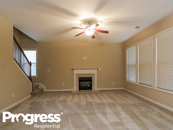 3rd image of 805 Westmoreland Ln