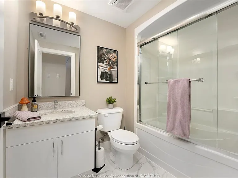 2550 Sandwich West Pkwy #111 — Photo 16