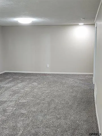 4612 Colfax Cir — Photo 13