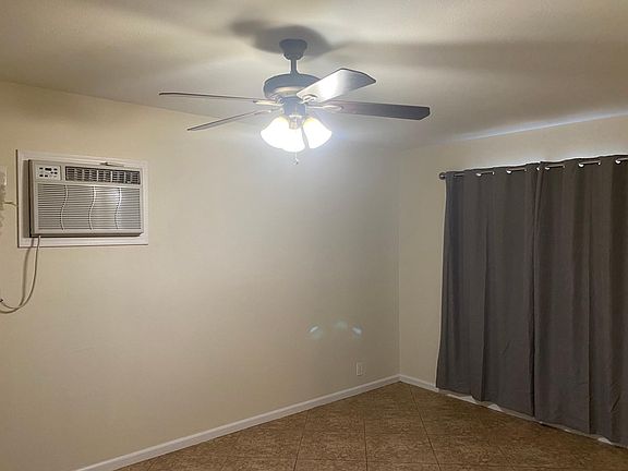 3rd image of 4013 W Maryland Ave