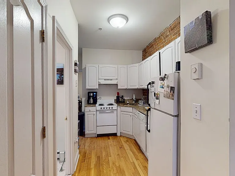92 Prince St #4 — Photo 4