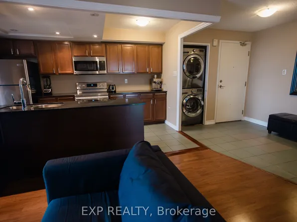 4450 Tucana Ct #508, Mississauga, ON L5R 3R4