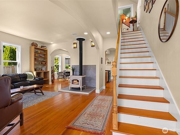 4th image of 5502 S 2nd Avenue