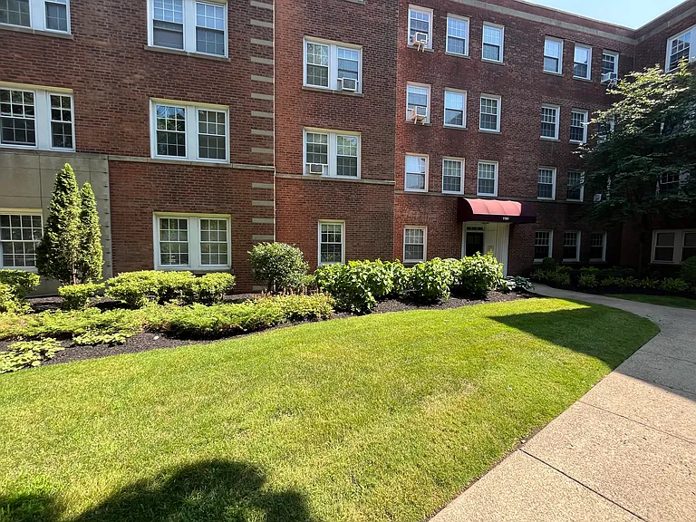1157 Beacon St #5 — Photo 41