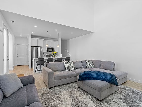 5th image of 10499 S Liv Way