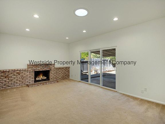 4th image of 855 Durshire Way