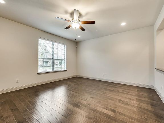 5th image of 2312 Jameson Ln