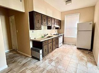 1666 66th St #1F, Brooklyn, NY 11204