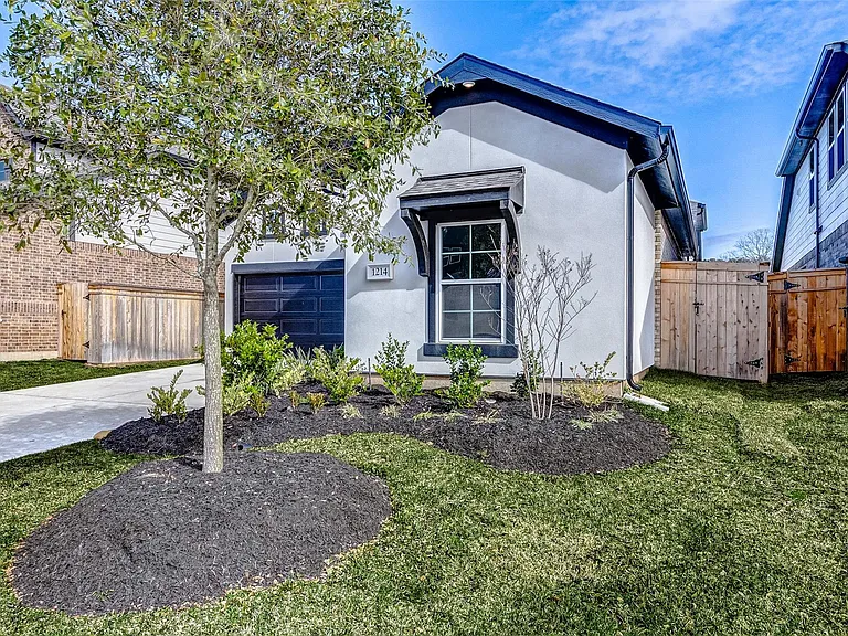 1214 Timber Brook Dr — Photo 3