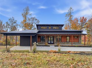 1077 Highgrove Dr, Talking Rock, GA 30175