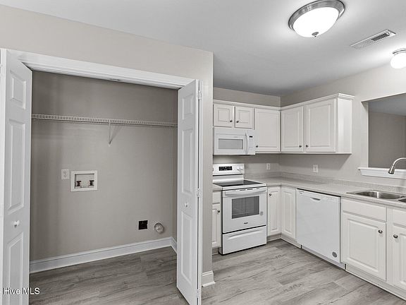 5th image of 4137 Brook Creek Lane #A