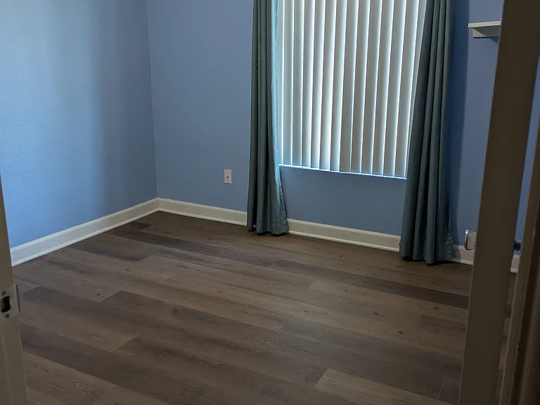 818 W Fogal Way — Photo 9