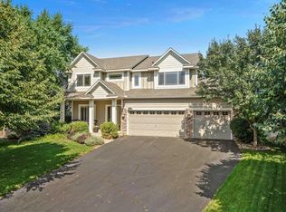 11392 Redwood Curv, Woodbury, MN 55129