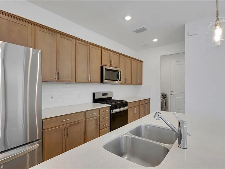 20789 Napa Loop — Photo 6
