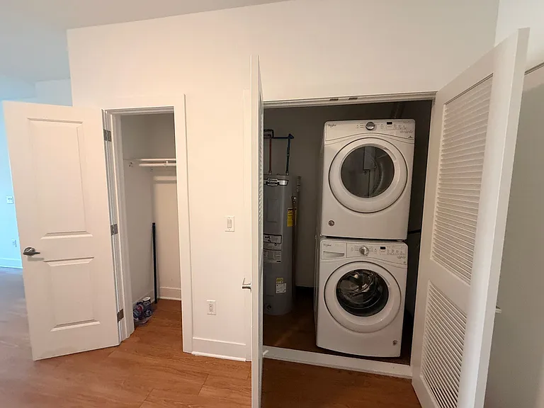 421 Bergen Ave #311E — Photo 8