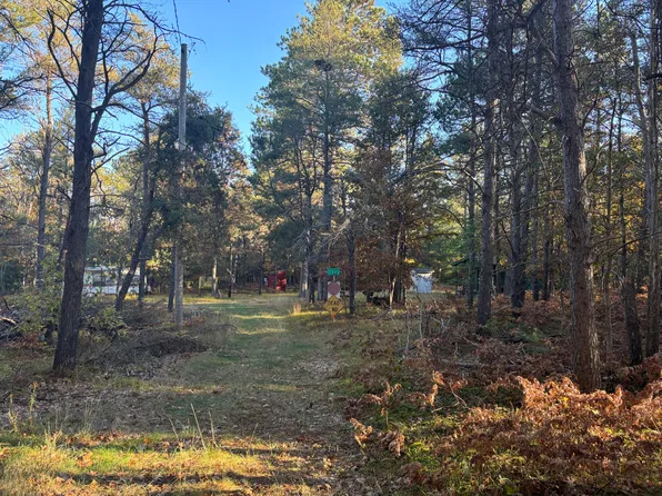 642 W Pere Cheney Rd, Roscommon, MI 48653