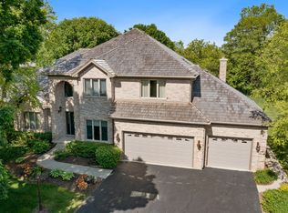 1540 Far Hills Dr, Bartlett, IL