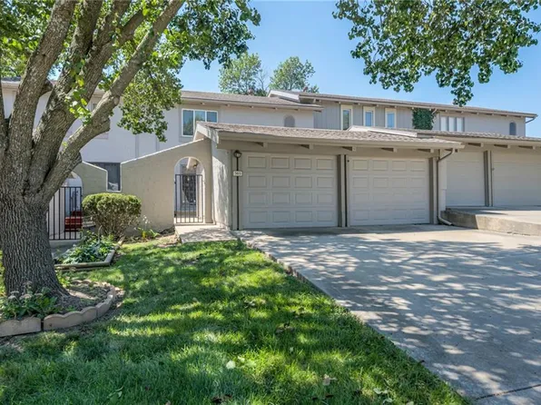 505 Woodbridge Ln, Kansas City, MO 64145