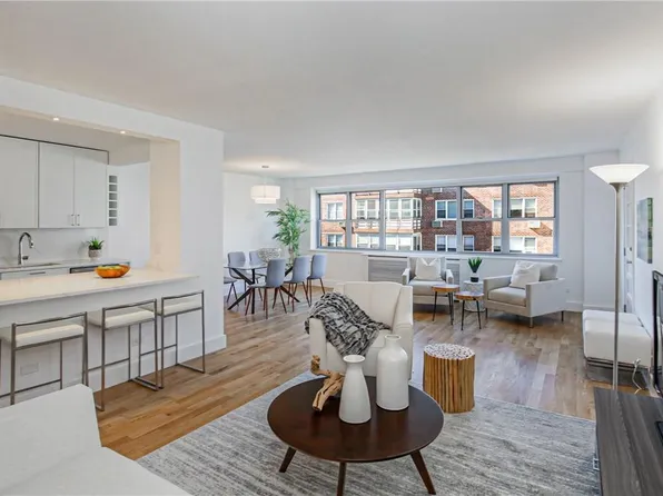 2 Washington Square #5A, Larchmont, NY 10538