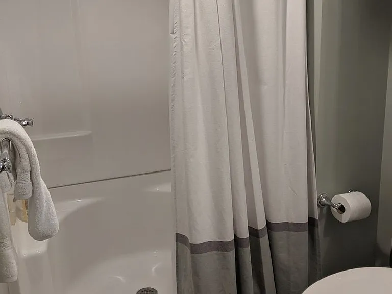 124 Cannons Ln — Photo 30