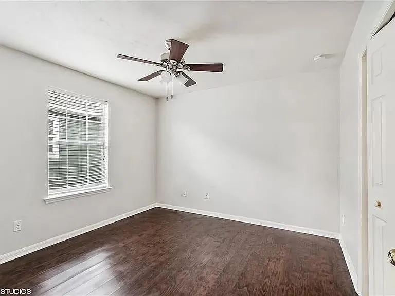 3776 NW 26th St — Photo 3