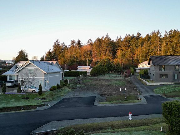 3rd image of 10724 Bayfield Rd