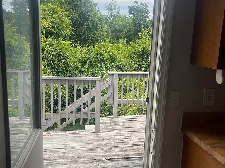 1320 Burgess Dr #1320 — Photo 13