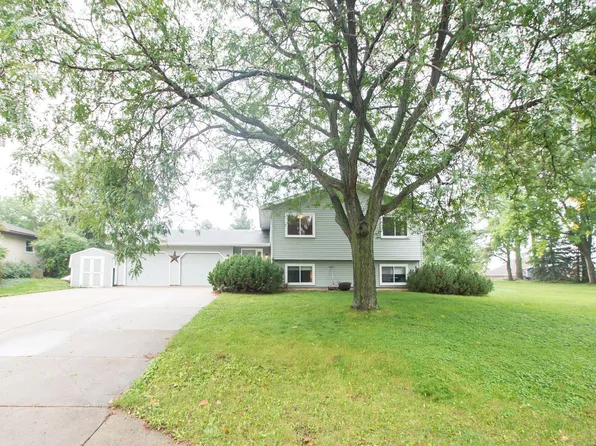 121 8th St NW, Maple Lake, MN 55358