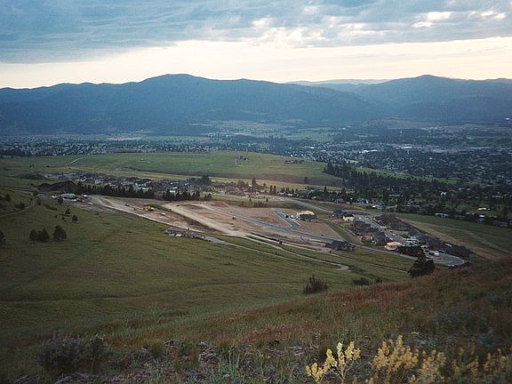 5th image of 407 Spanish Peaks Dr