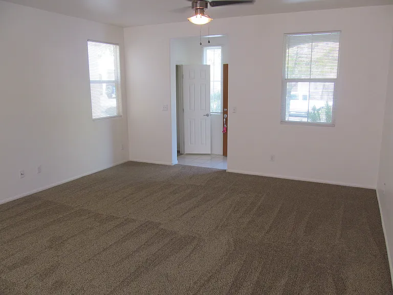 8513 Orly Ave — Photo 5