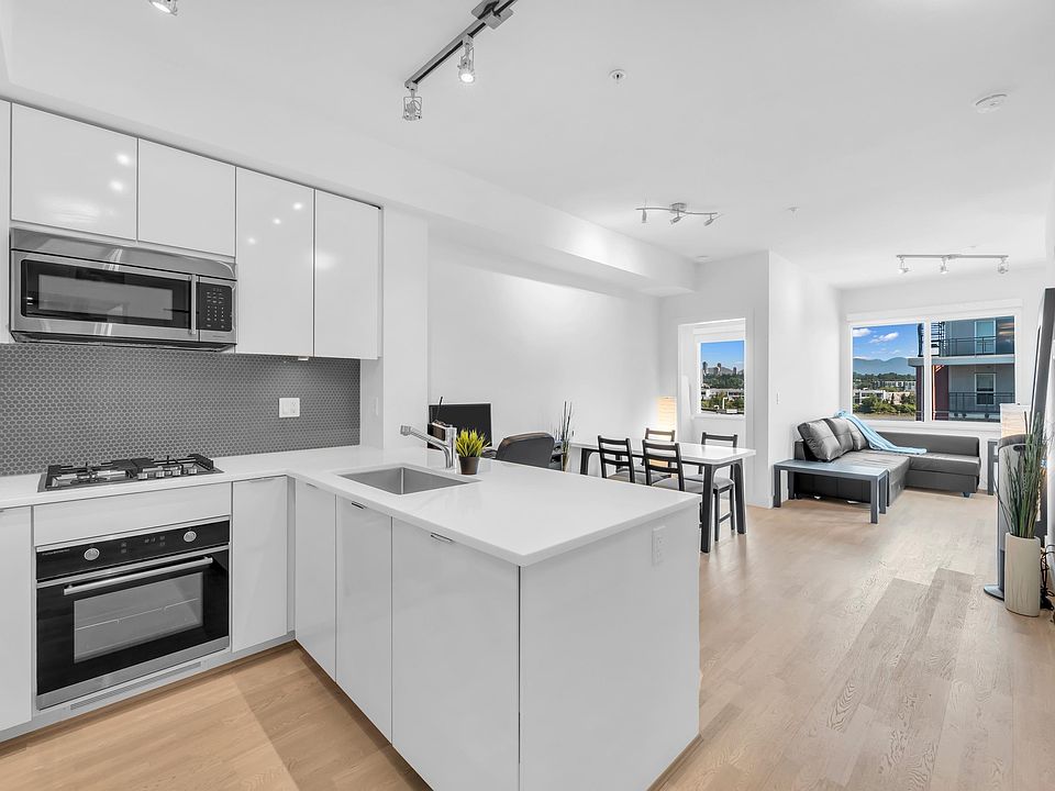 1st image of 10011 River Dr #509