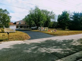 W360S10078 Markham Rd, Eagle, WI 53119