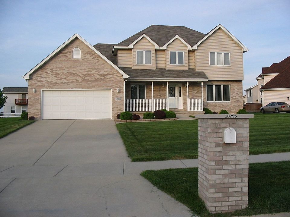 Front of hour