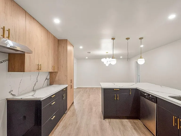 5514 Chantilly Ln — Photo 8