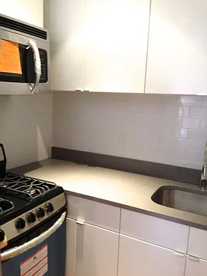 Rented by Veracity NYC LLC | media 42