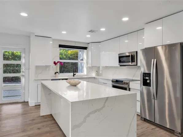 920 NE 99th St, Miami Shores, FL 33138