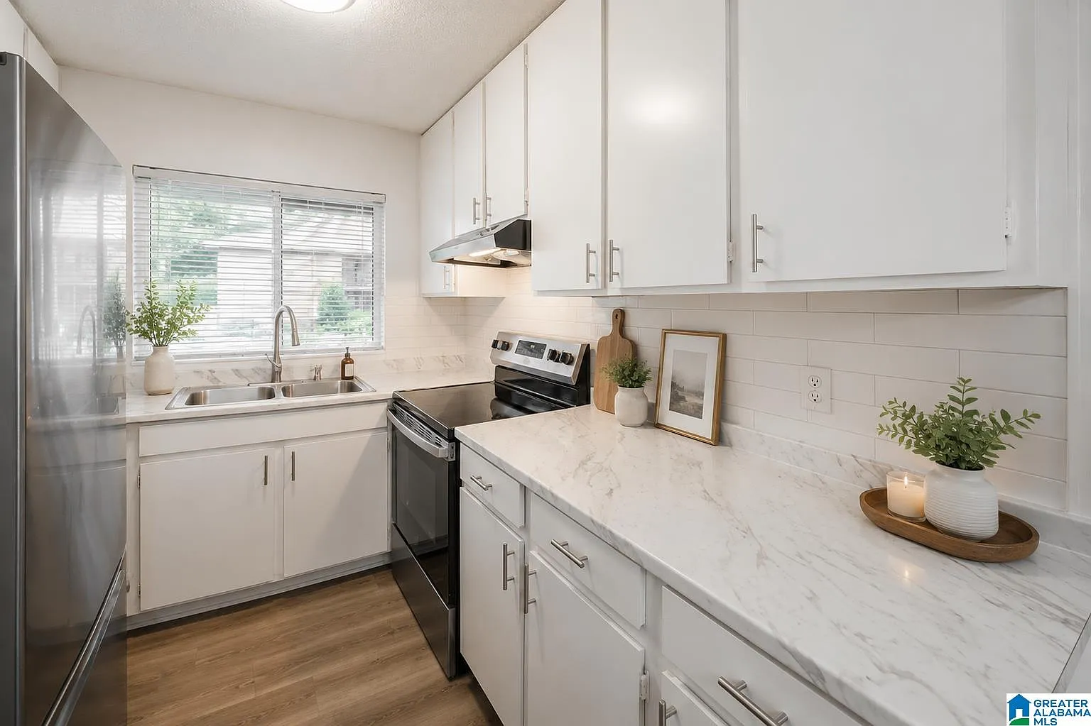 2 bed, 2.0 bath, 1023 sqft, $1,650 — Photo 3