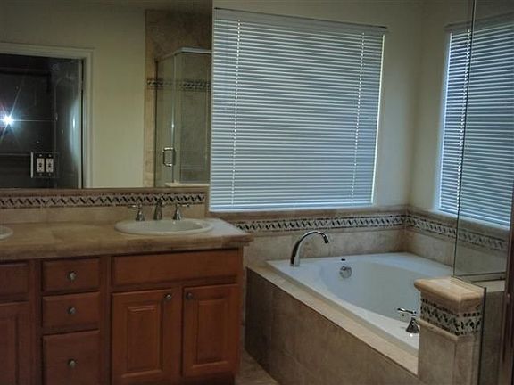 4th image of 5655 Aura Ave